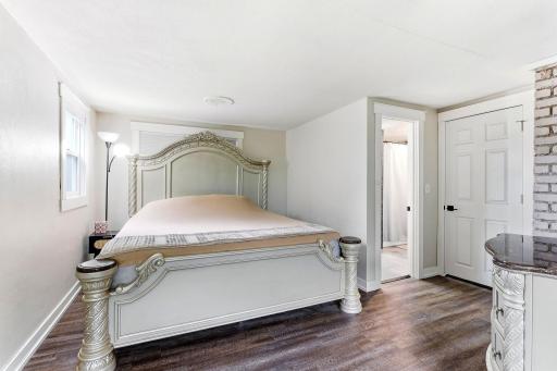 817 Kenwood Lane, Maplewood, MN 55117