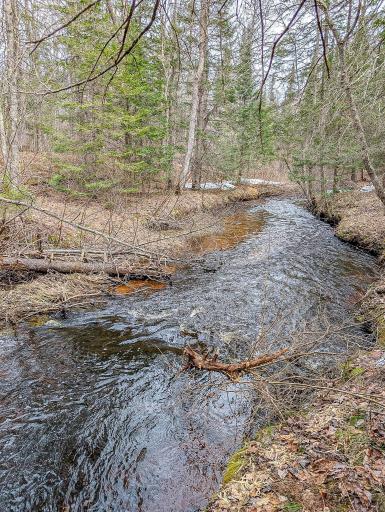 5190 E Koenen Road, South Range, WI 54874