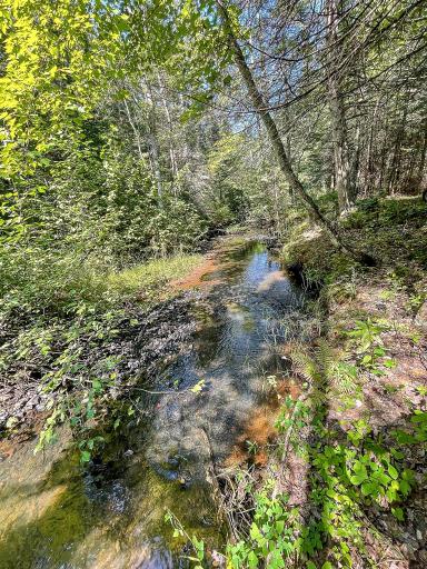 5190 E Koenen Road, South Range, WI 54874