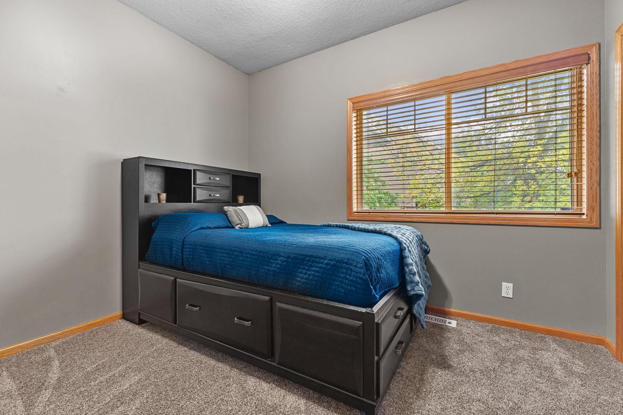 Vivid Spaces_28329 Lakeside Ln_035.JPG