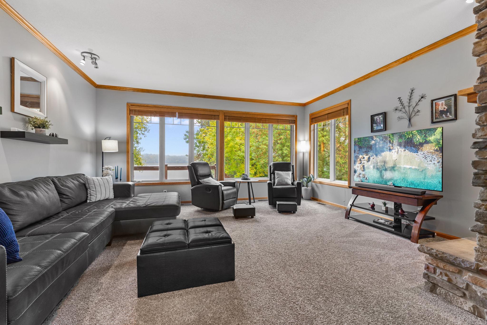 Vivid Spaces_28329 Lakeside Ln_023.JPG