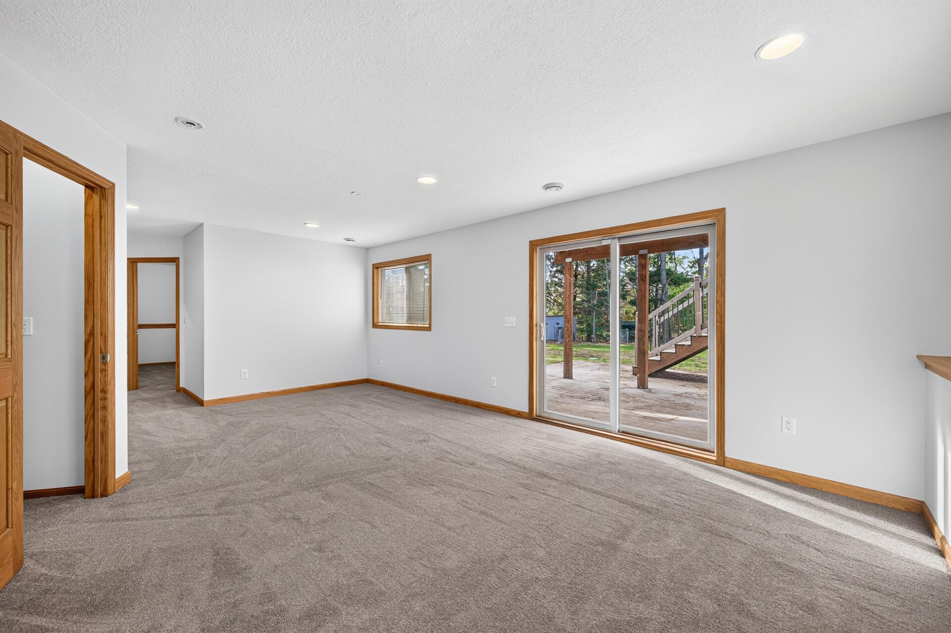 18_5660_Highland18_mls.jpg
