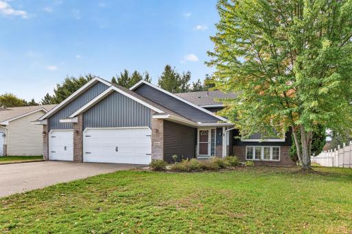 5660 Highland Trail, Big Lake, MN 55309