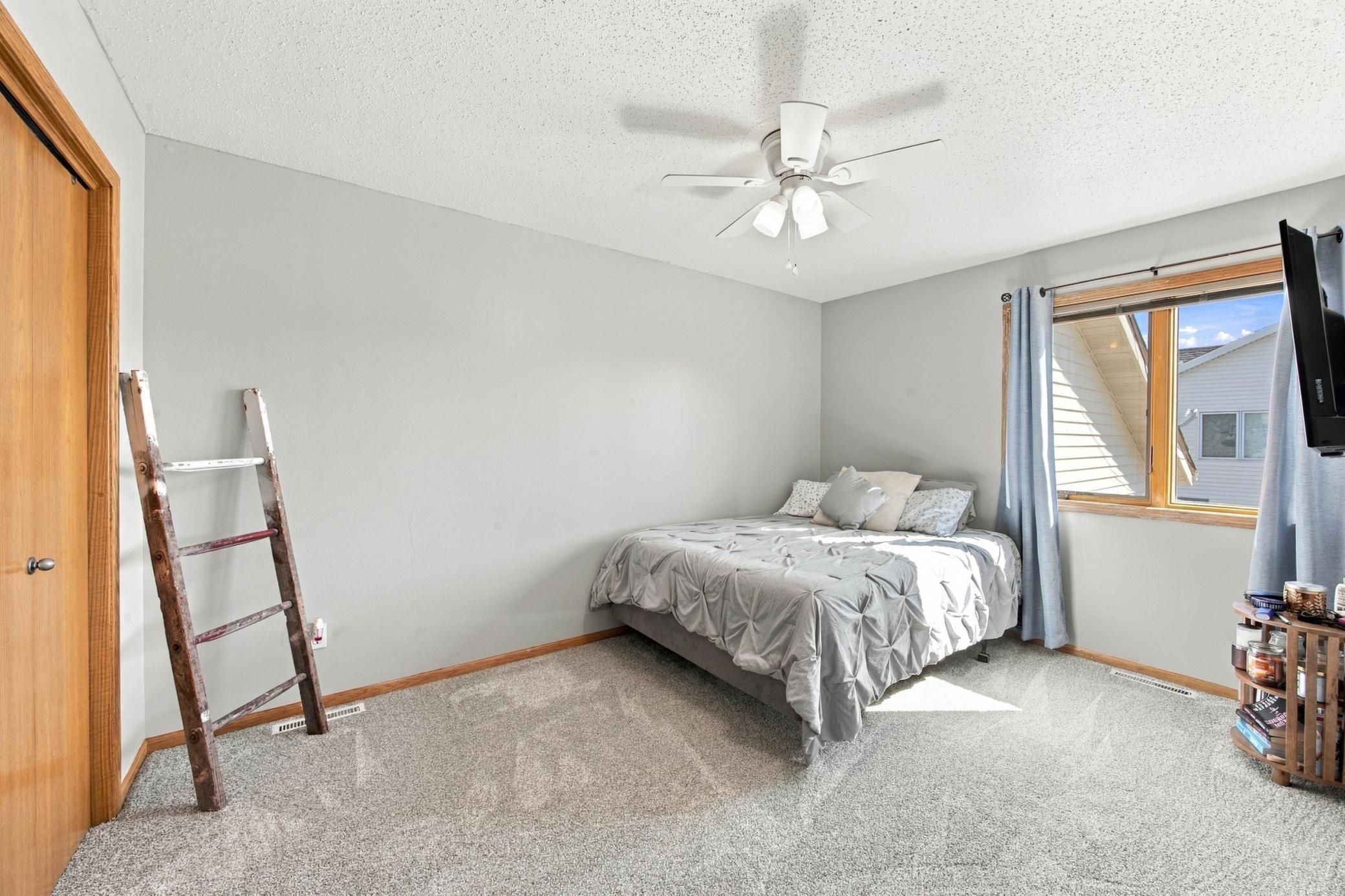 Bedroom #2 (Upper)