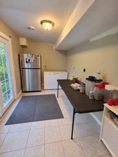 Mud room lower level or turn into a 2nd kitchen