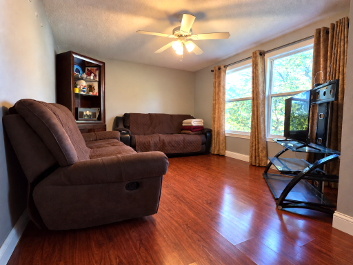 3913 52nd Avenue N, Brooklyn Center, MN 55429