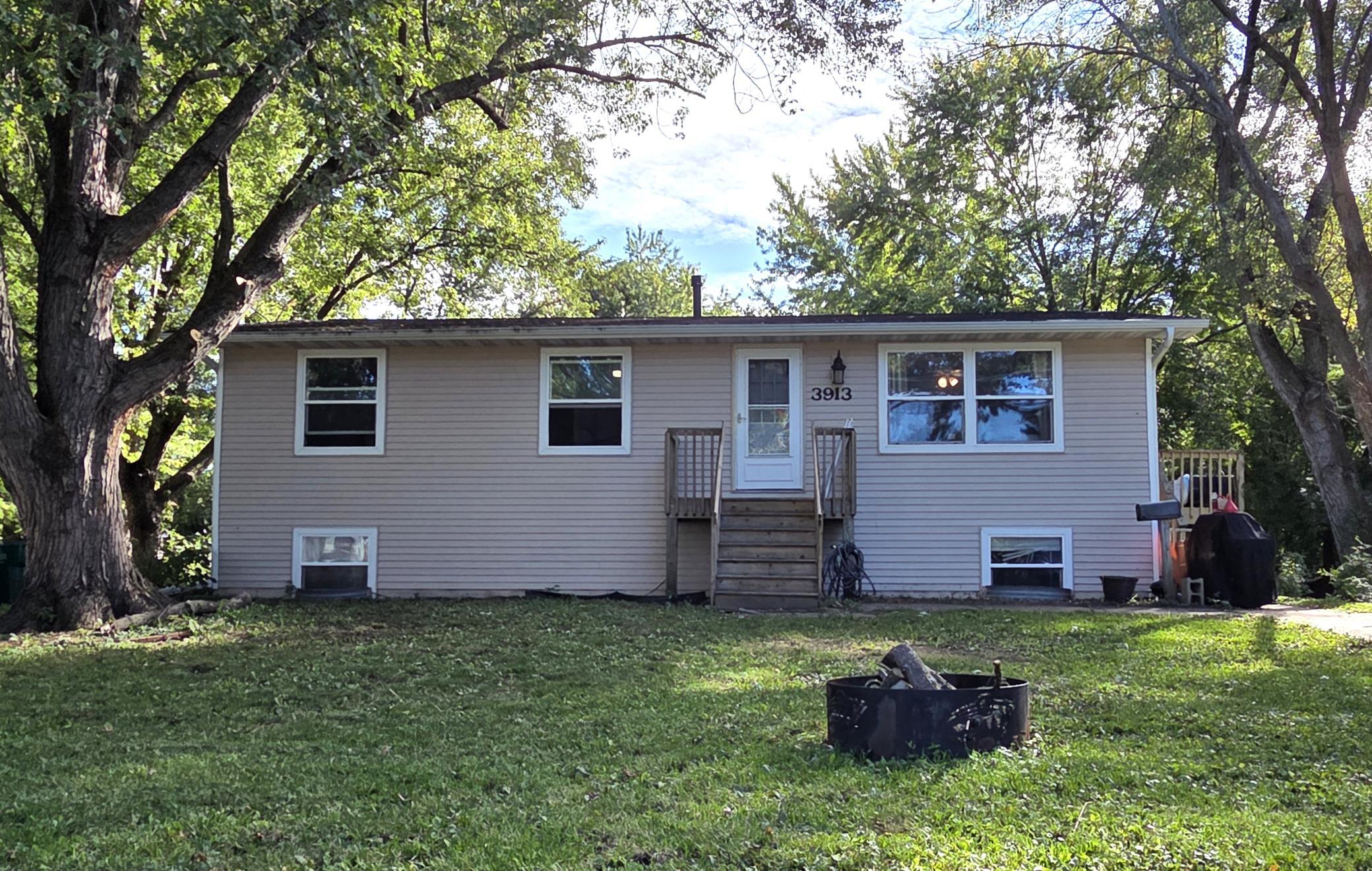Property photo for 3913 52nd Avenue N, Brooklyn Center, MN 55429