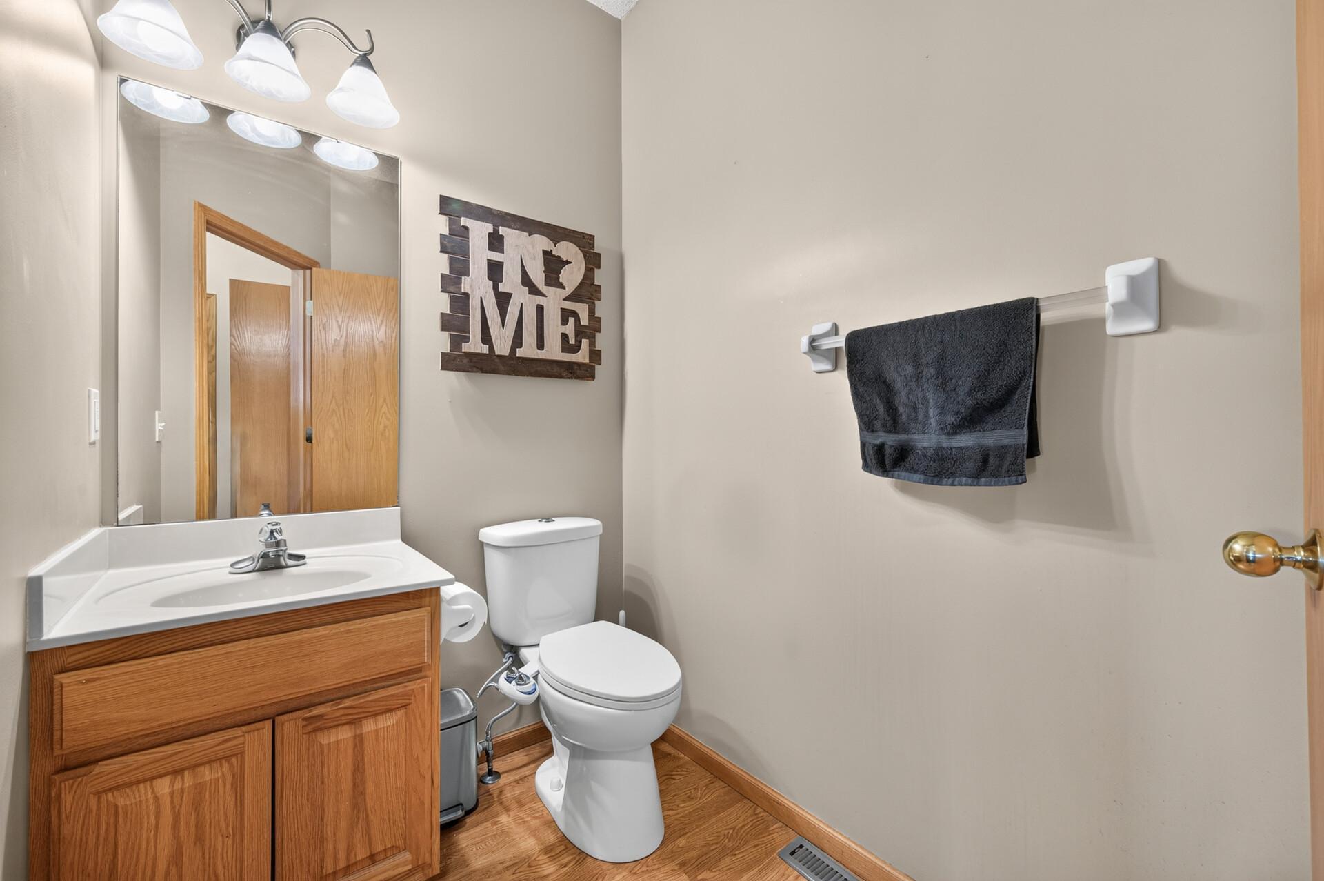 7623 Palomino Avenue NE - Main Level Bathroom