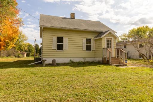 302 6th Street NW, Little Falls, MN 56345
