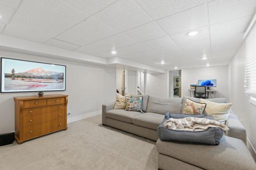 7132 Glouchester Avenue, Edina, MN 55435