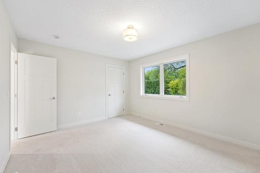 28-web-or-mls-County Road B-S0110-028.jpg