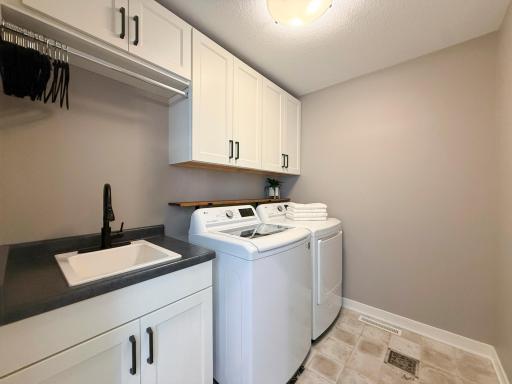 1657 Century Ridge Lane NE, Rochester, MN 55906