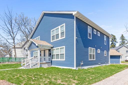 1918 Hillside Avenue N, Minneapolis, MN 55411