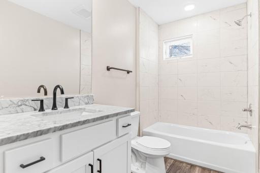 1918 Hillside Avenue N, Minneapolis, MN 55411