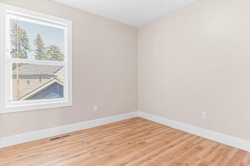 1918 Hillside Avenue N, Minneapolis, MN 55411