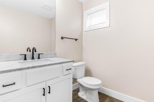 1918 Hillside Avenue N, Minneapolis, MN 55411