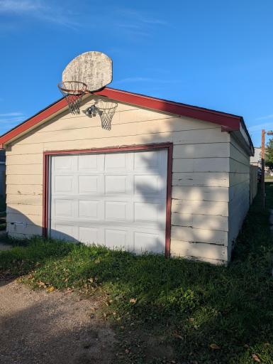 616 3rd Avenue N, Wahpeton, ND 58075