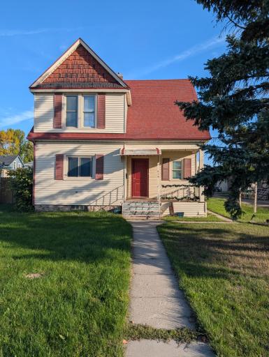 616 3rd Avenue N, Wahpeton, ND 58075