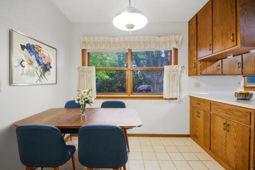5_1480_crestview_017-3 - dr - mid-century modern.jpg