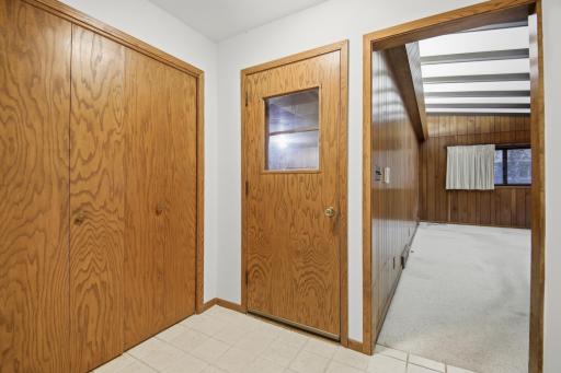 1480 Crestview Lane, Owatonna, MN 55060