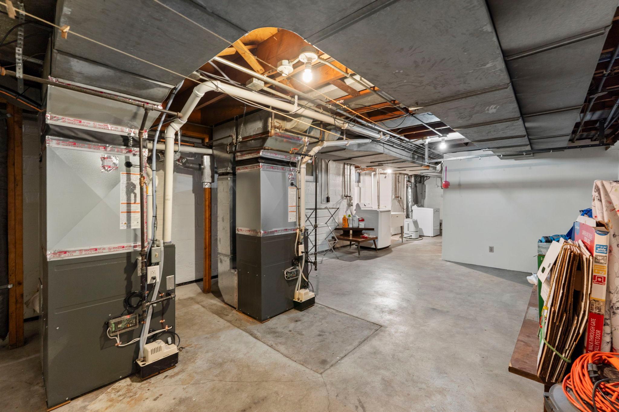 93-web-or-mls-1522 Hague Ave-113.jpg