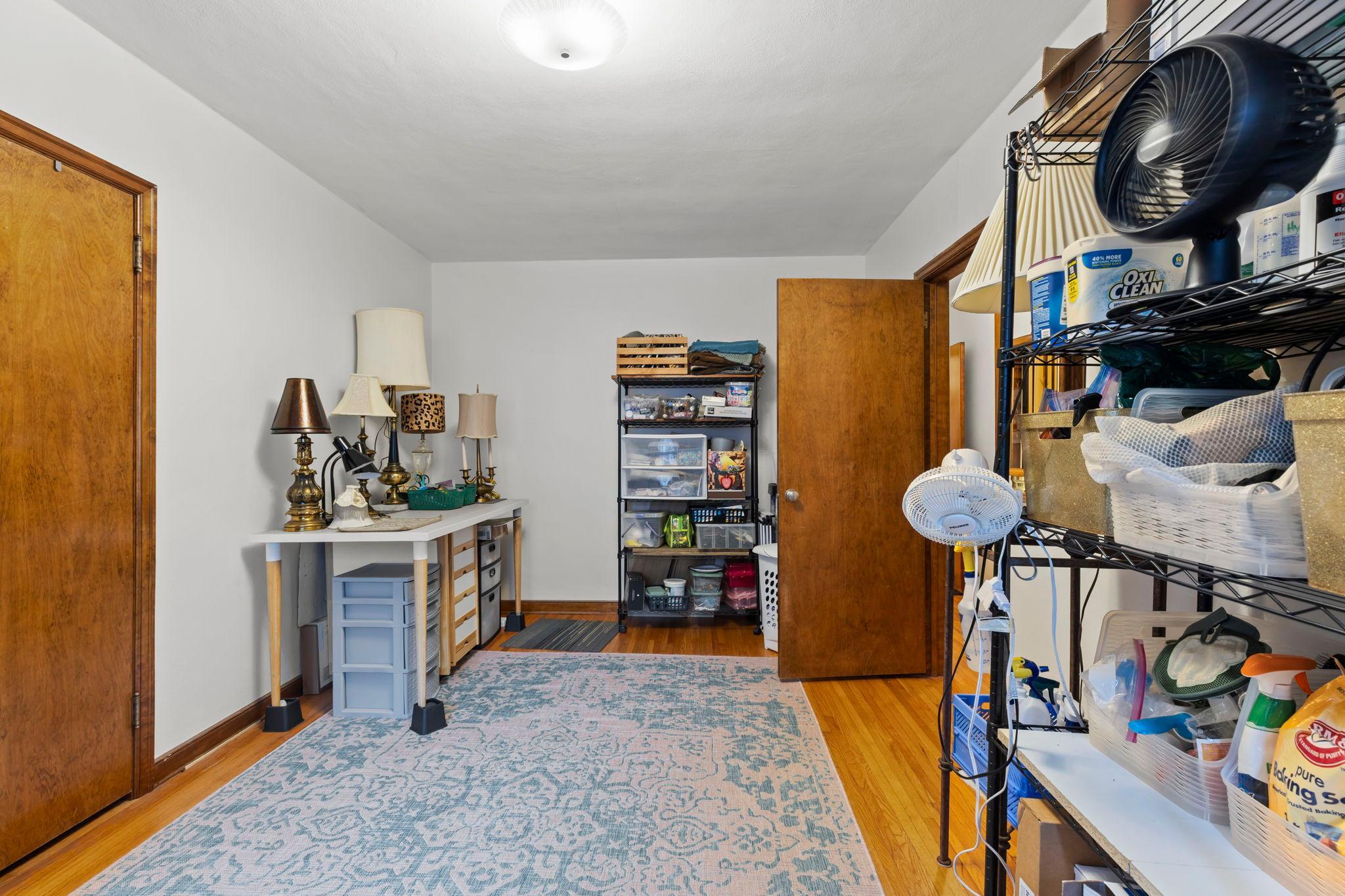 53-web-or-mls-1522 Hague Ave-120.jpg