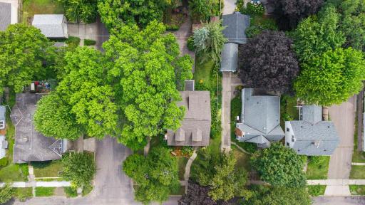 1522 Hague Avenue, Saint Paul, MN 55104