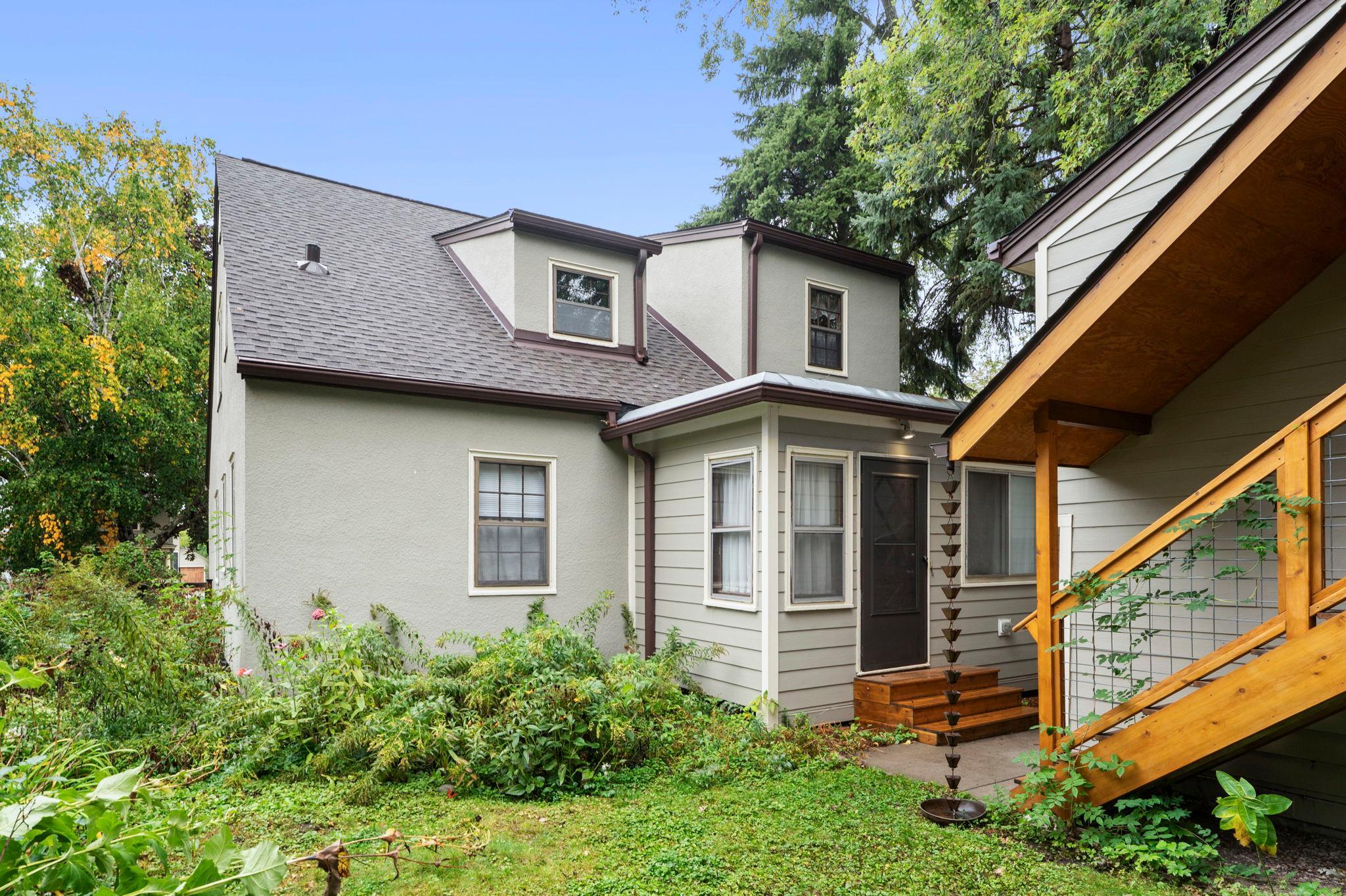 114-web-or-mls-1522 Hague Ave-158.jpg