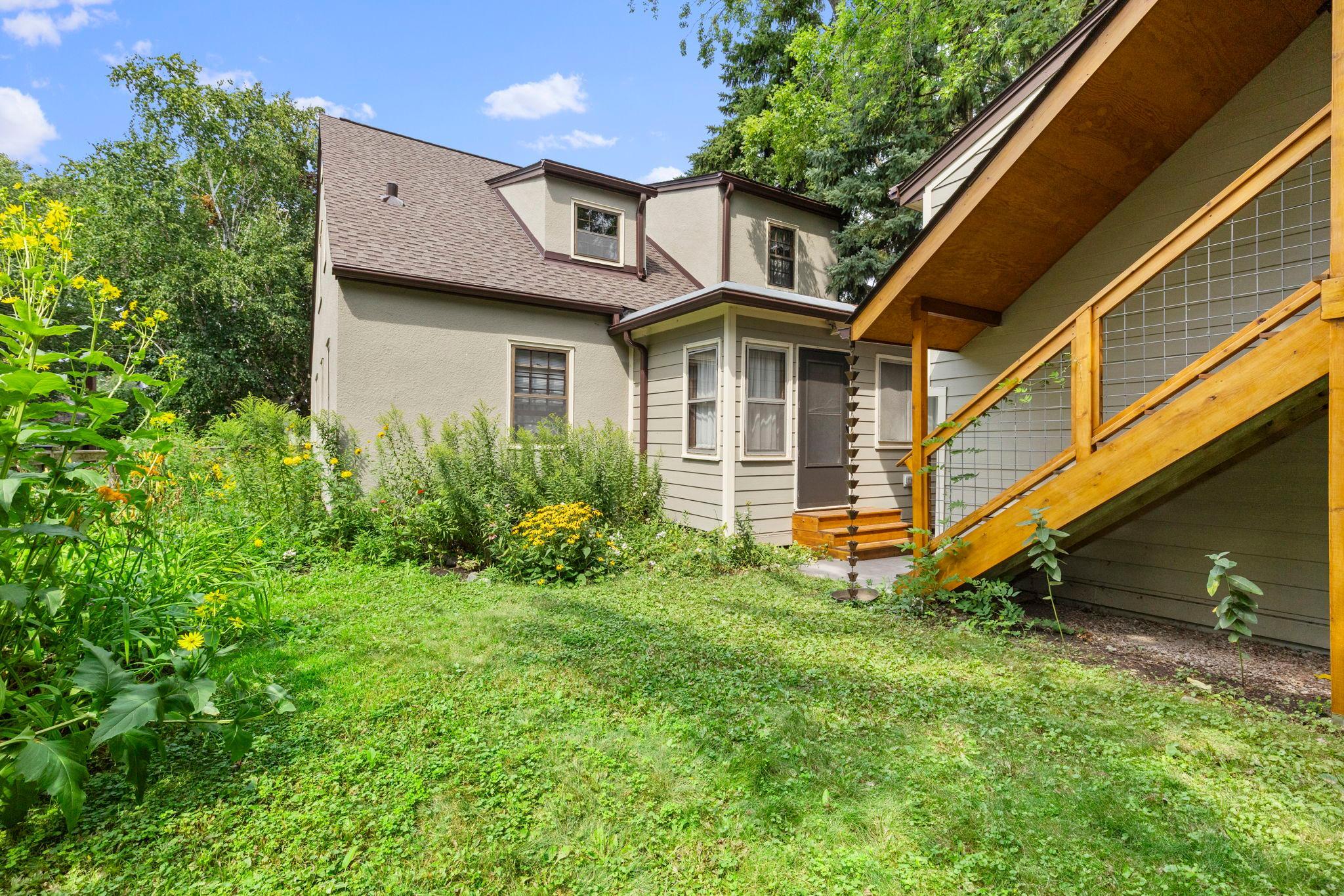 110-web-or-mls-1522 Hague Ave-51.jpg