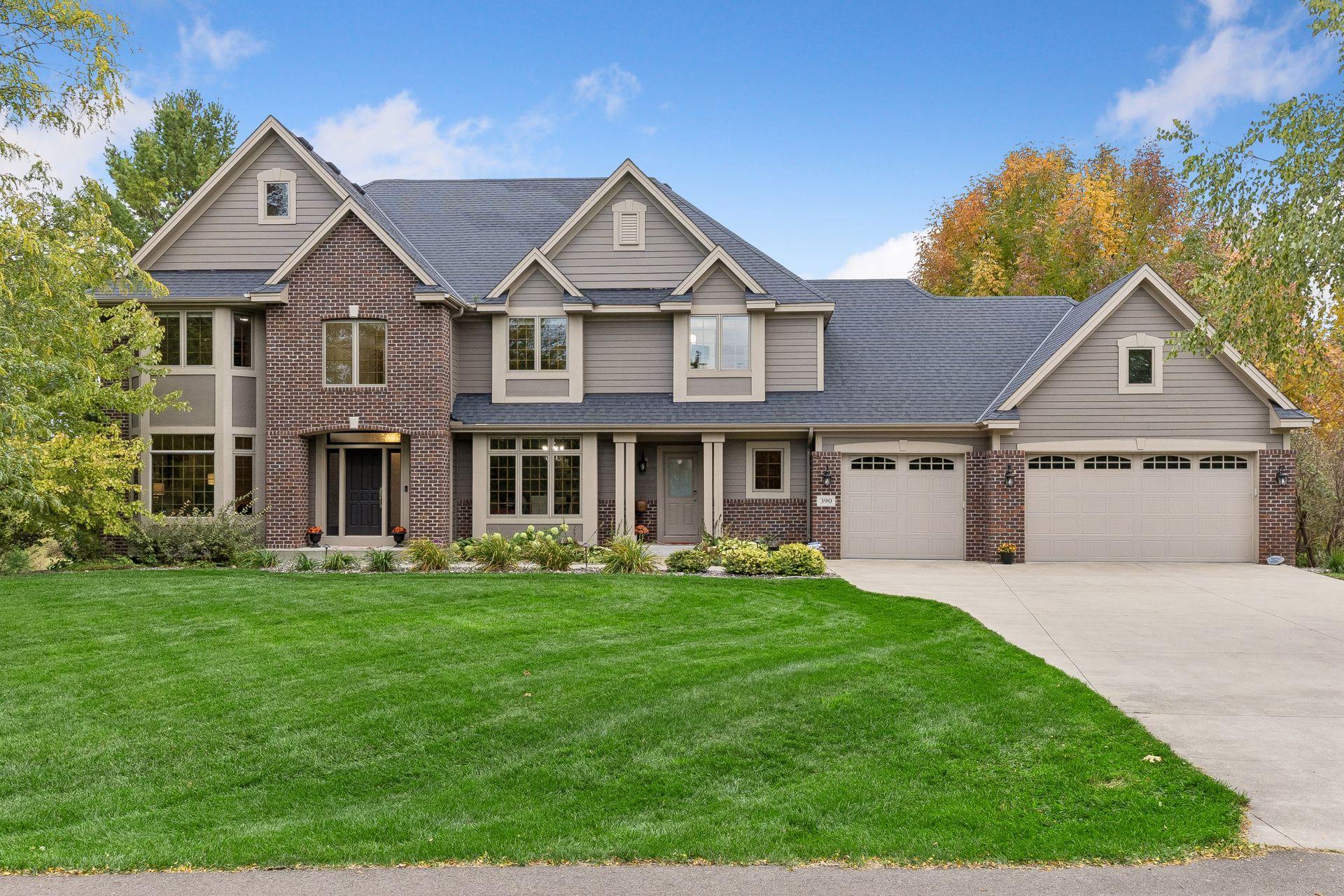 Welcome home to 390 Lythrum