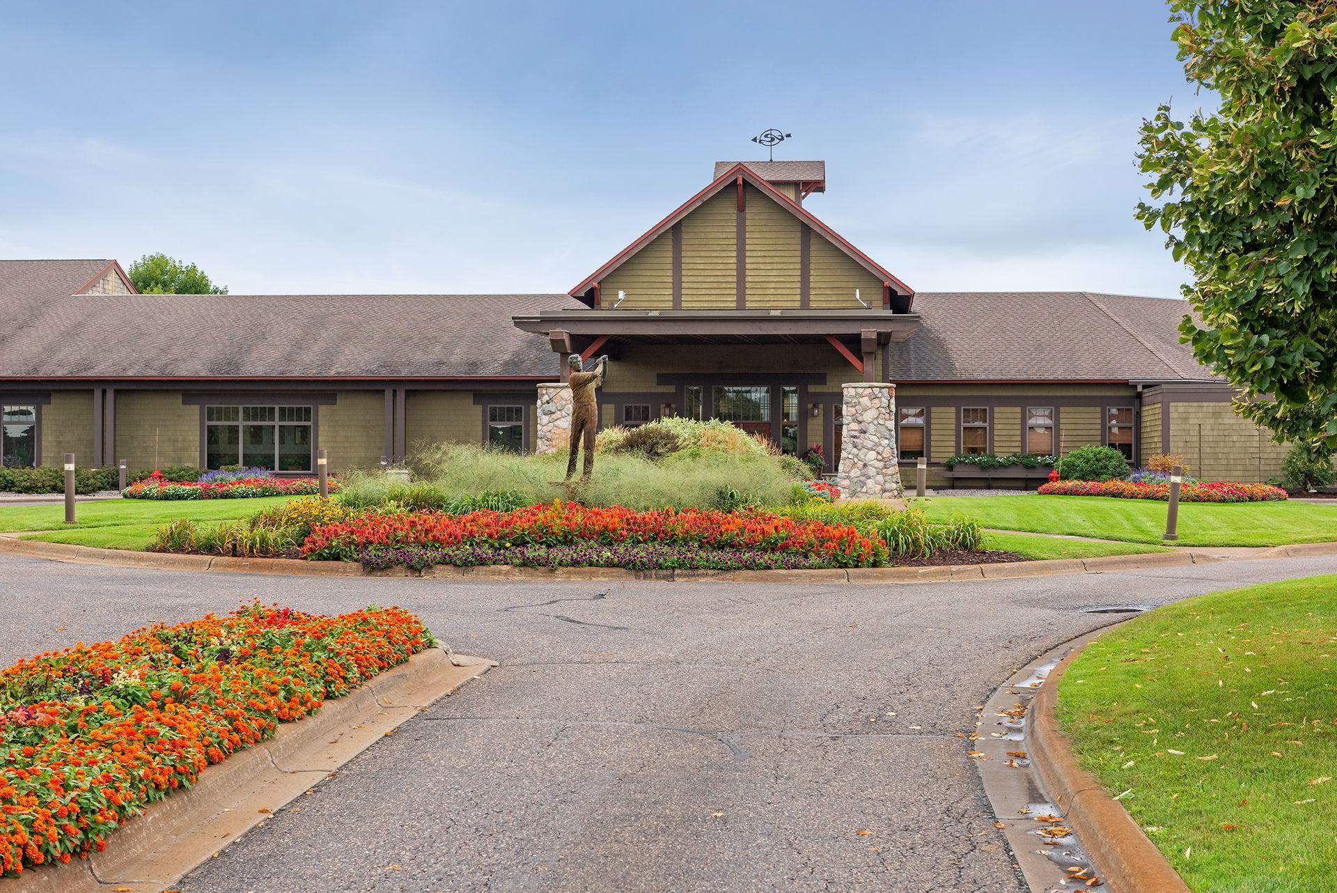 Walk to Medina Golf and Country Clu