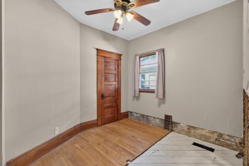 1007 Victoria Street N, Saint Paul, MN 55103