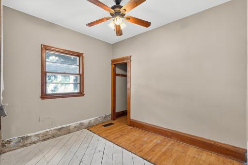 1007 Victoria Street N, Saint Paul, MN 55103
