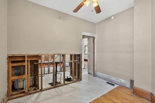 1007 Victoria Street N, Saint Paul, MN 55103