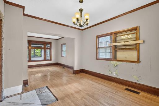 1007 Victoria Street N, Saint Paul, MN 55103