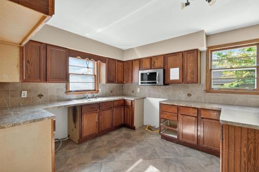1007 Victoria Street N, Saint Paul, MN 55103