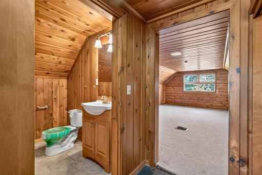1007 Victoria Street N, Saint Paul, MN 55103