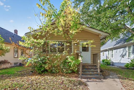 1007 Victoria Street N, Saint Paul, MN 55103