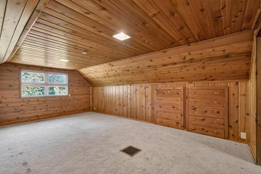 1007 Victoria Street N, Saint Paul, MN 55103