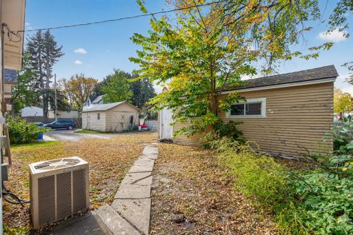 1007 Victoria Street N, Saint Paul, MN 55103