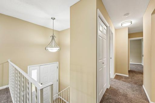 6852 Macbeth Circle, Woodbury, MN 55125
