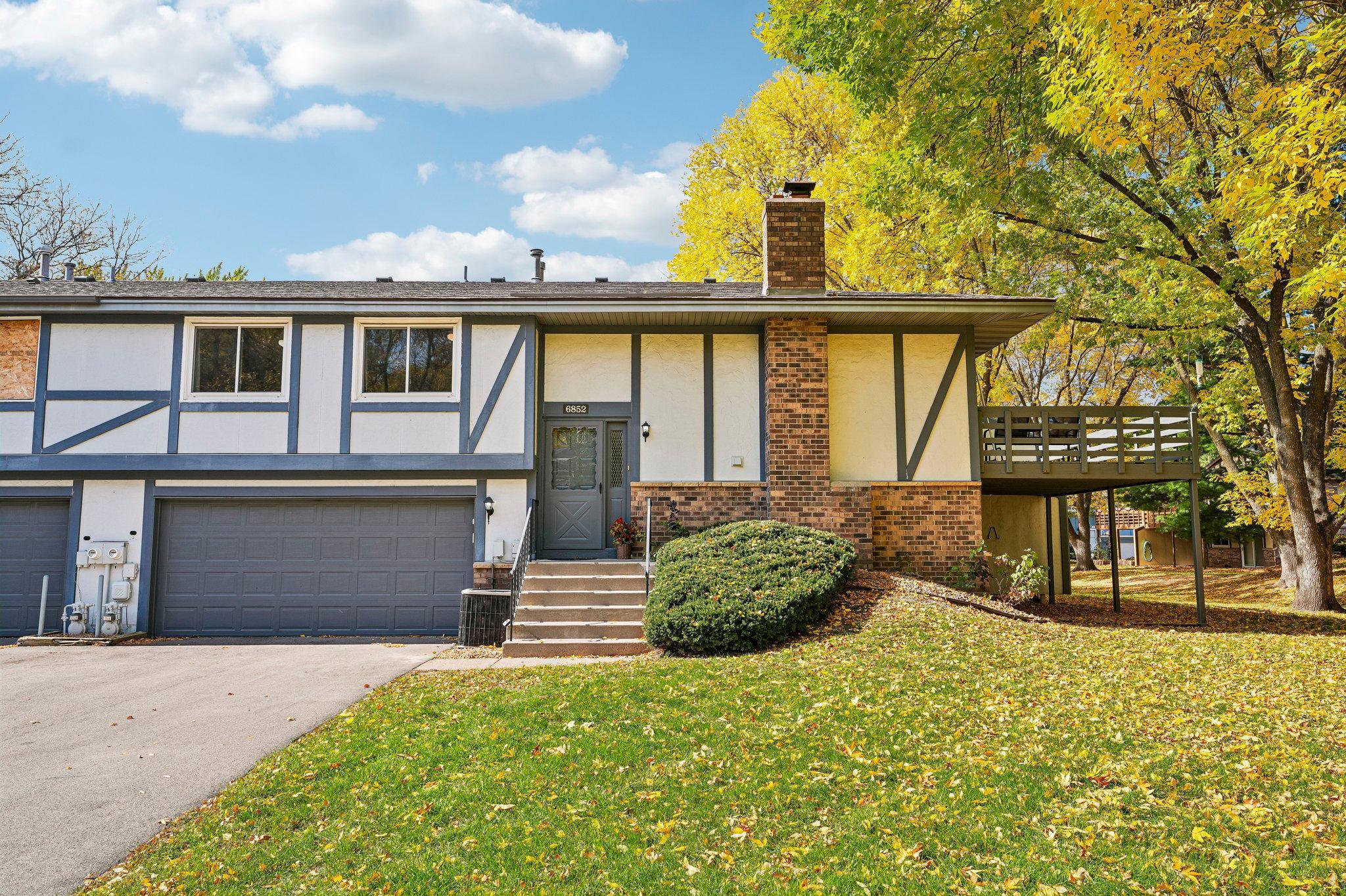 Property photo for 6852 Macbeth Circle, Woodbury, MN 55125