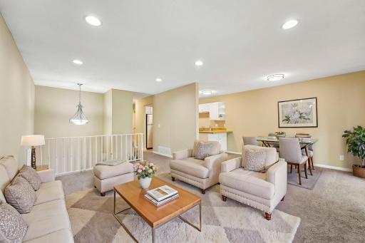6852 Macbeth Circle, Woodbury, MN 55125