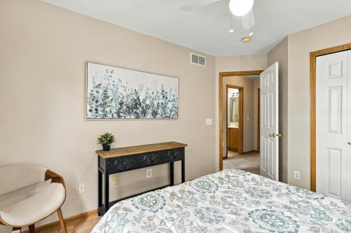 6621 Carlisle Curve, Shakopee, MN 55379