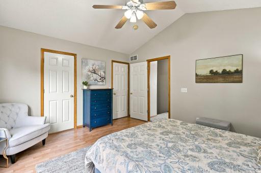 6621 Carlisle Curve, Shakopee, MN 55379