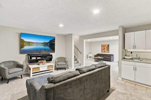 6621 Carlisle Curve, Shakopee, MN 55379