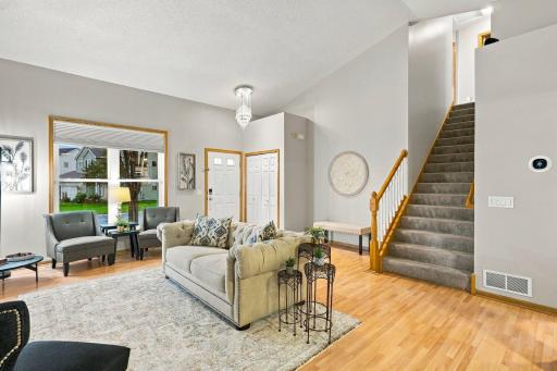 6621 Carlisle Curve, Shakopee, MN 55379