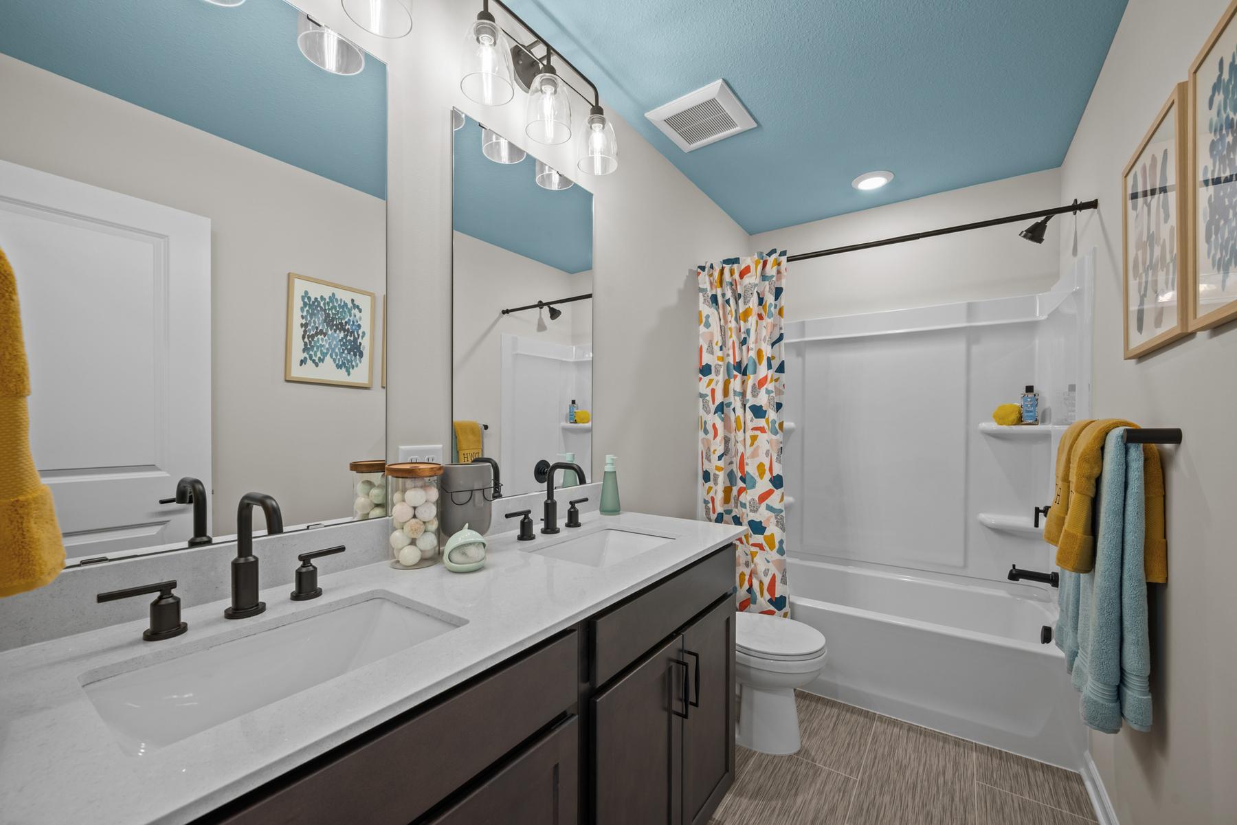 Secondary Bath upstairs