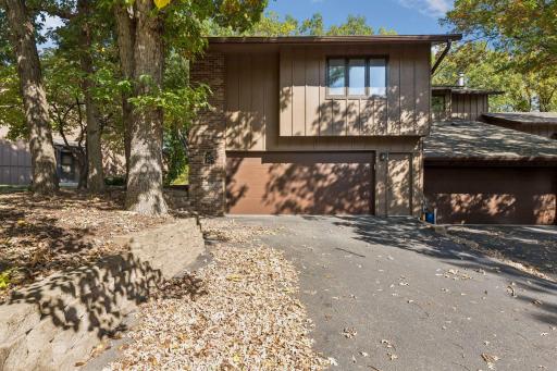2677 Sumac Ridge, White Bear Lake, MN 55110