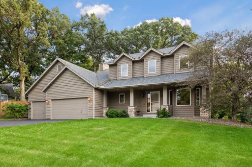 1929 Woodstone Drive, Victoria, MN 55386